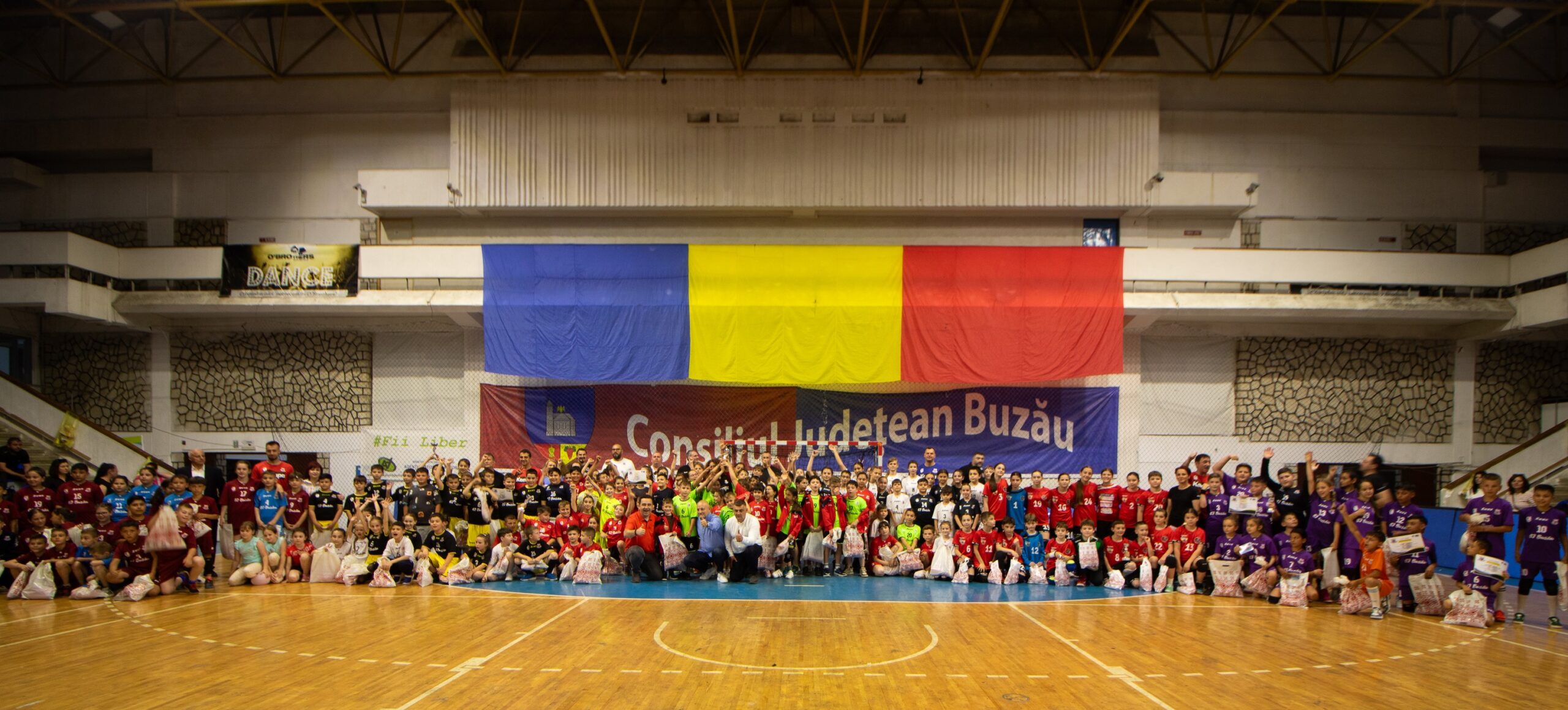 festivalul minihandbalului buzoian